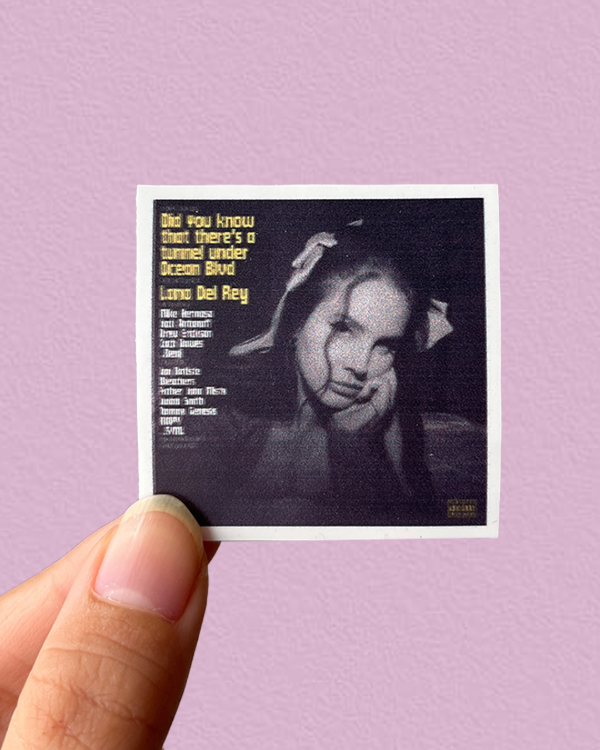 Producto - OCEAN BLVD - Sticker individual Lana Del Rey