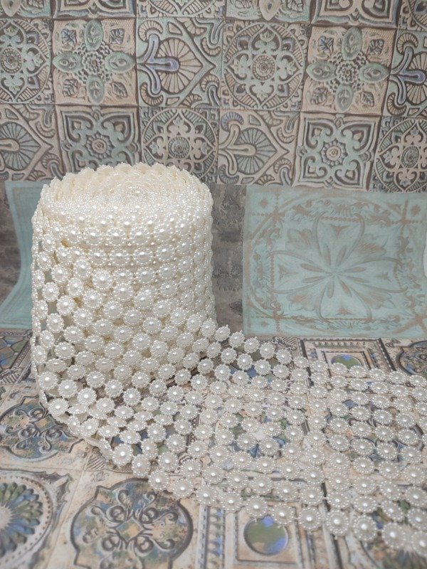 Producto - Falso strass flor blanca