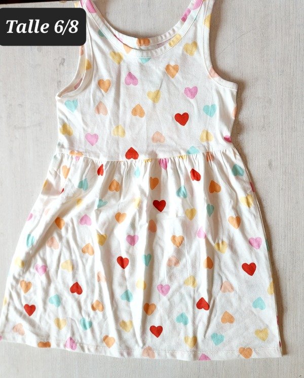 Vestido HyM talle 6/8 corazones — imagen 2
