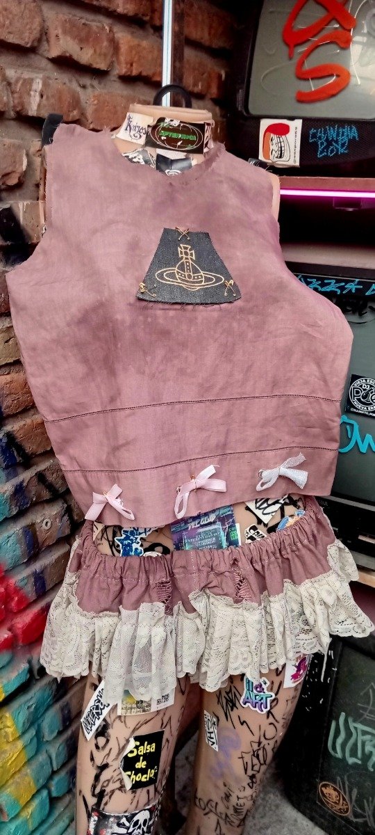 Producto - Orbe Conj Musculosa Micro Mini marrón teñido