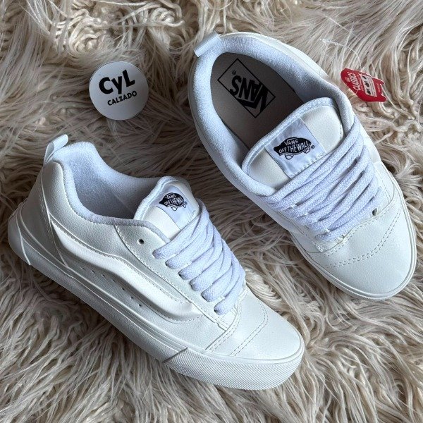 Producto - Vans KNU Full White