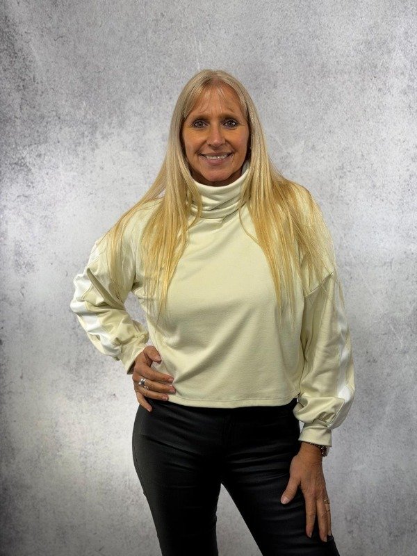 Producto - POLERA AIXA MANTECA DARLON MANGA GLOBO CON FRANJA BLANCA