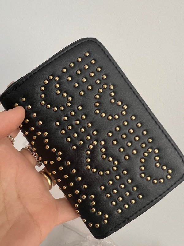 Producto - Billetera negra con tachar corta