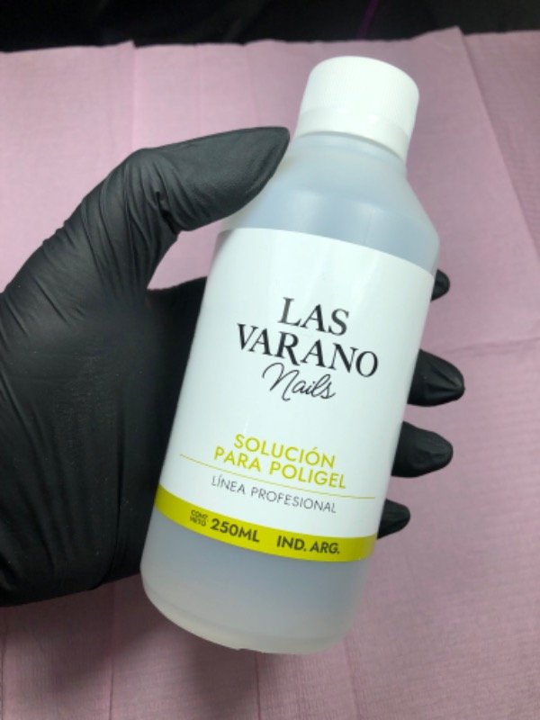 Producto - Solución para polygel 250 ml