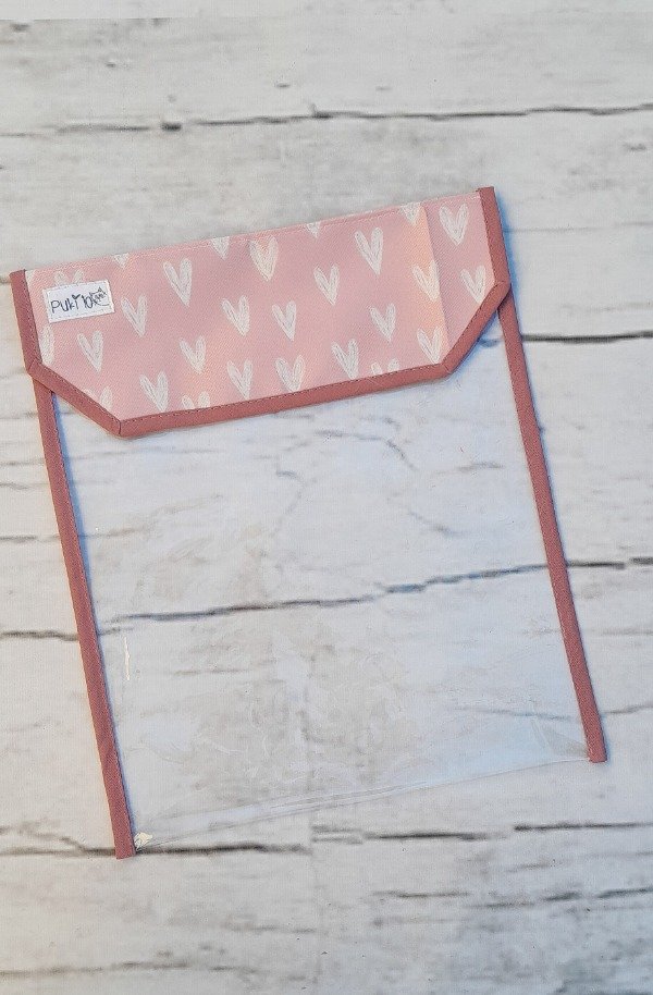 Producto - Sobre a4 corazon rosa