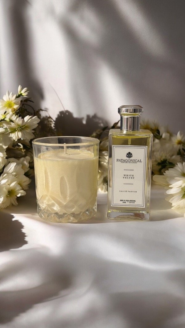 Producto - Vela labrada perfumada y eau de perfume