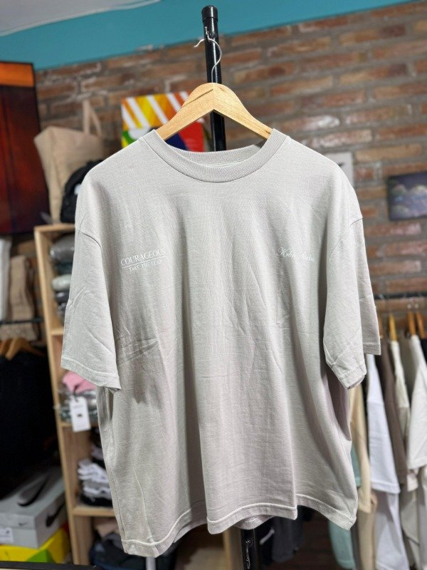 Producto - REMERA BORDADA BEIGE