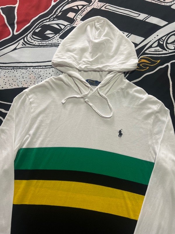 Producto - Hoodie Polo Ralph Lauren multicolor. Talle L