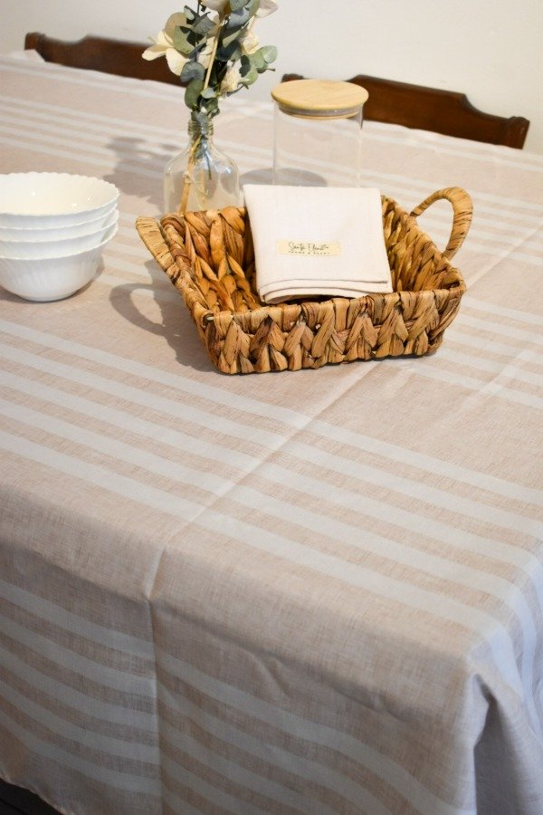 Producto - Mantel Antimanchas Beige Rayas Blancas