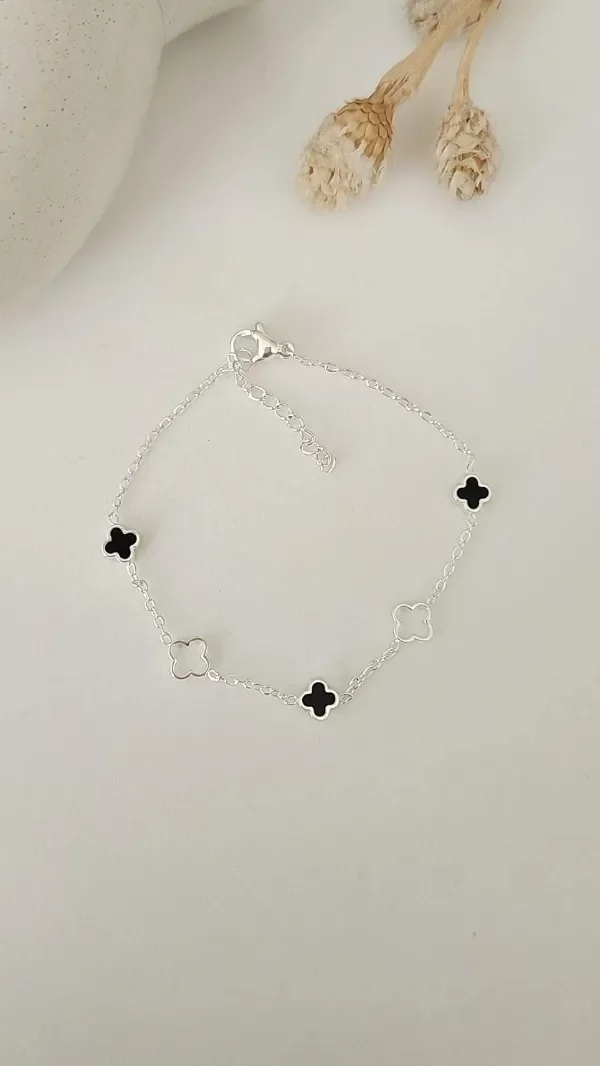 Producto - Pulsera dijes flor negra mini ACERO BLANCO