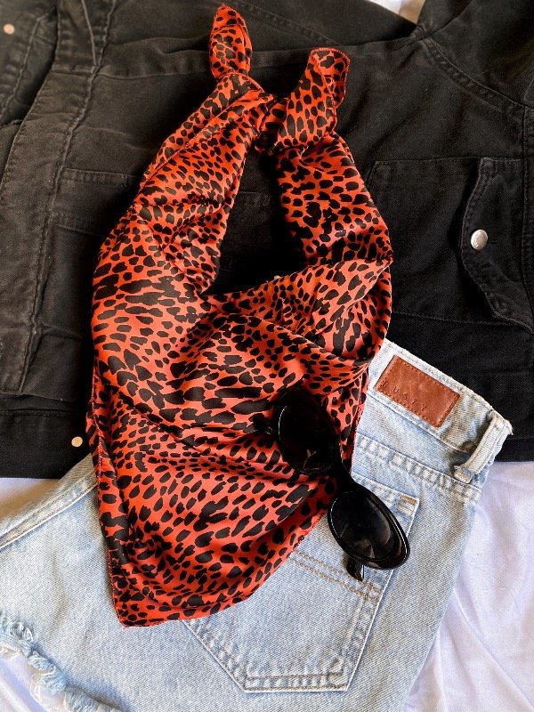 Producto - PAÑUELO PRINT ROJO