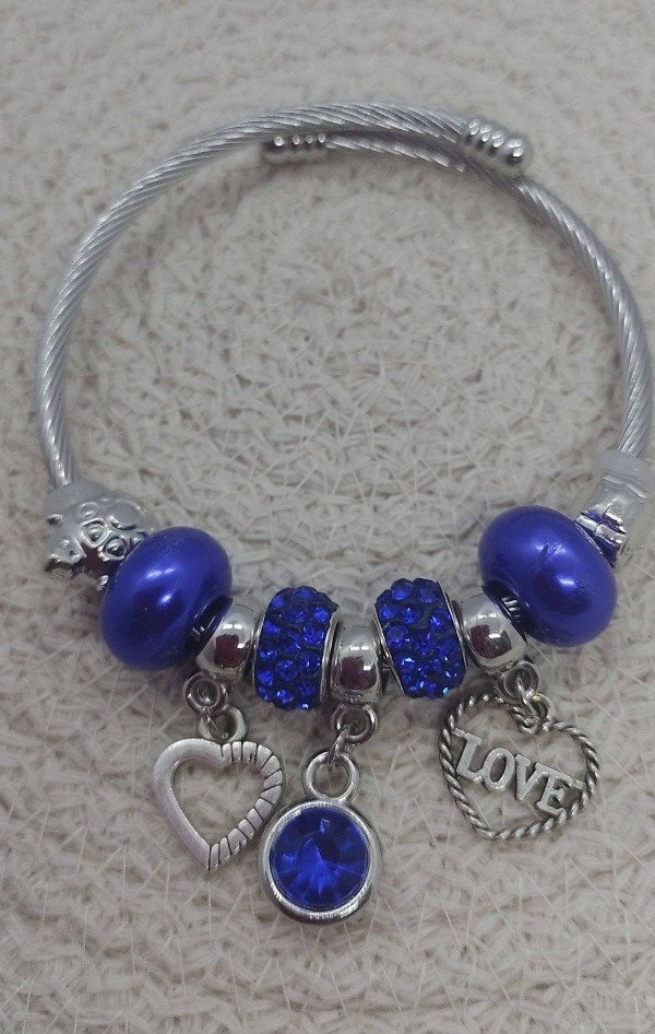Producto - Pandora con dije azul