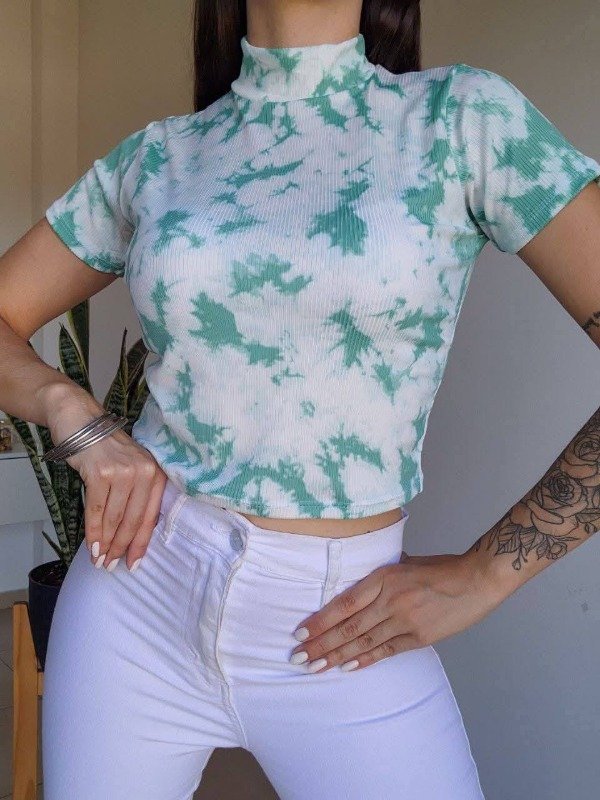 Producto - LINEA MONTAINE Media polera estampada remera