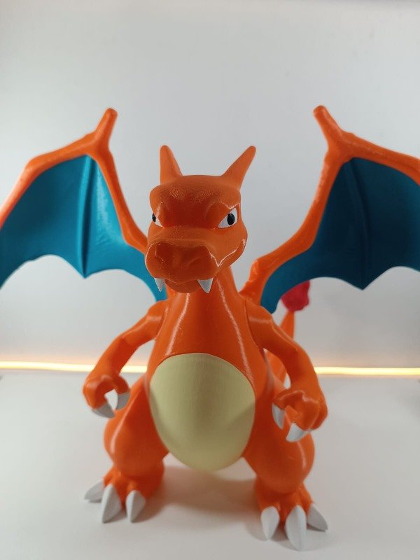 Producto - Figura Pokémon Coleccionable - Charizard XL
