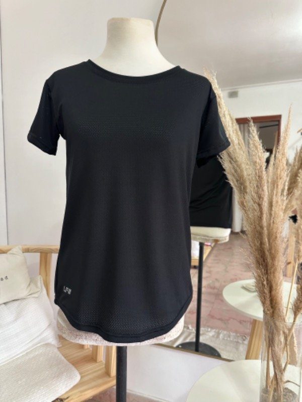 Producto - Remera Dryfit Negro