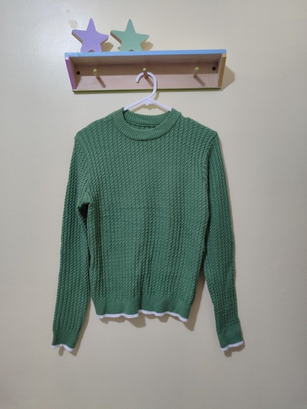 Producto - Suéter Tejido Verde con Línea Blanca - 1