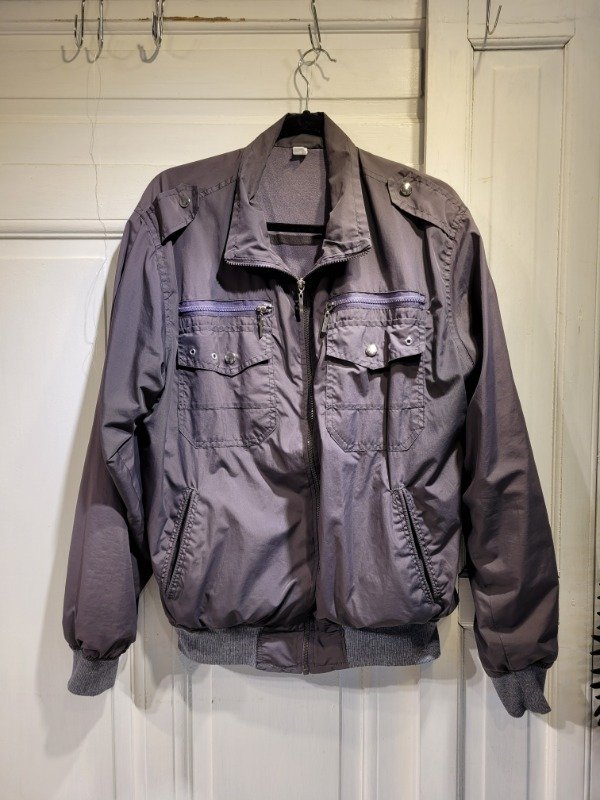 Producto - Campera gris rompevientos bomber- Talle S- PRECIO: 44X
