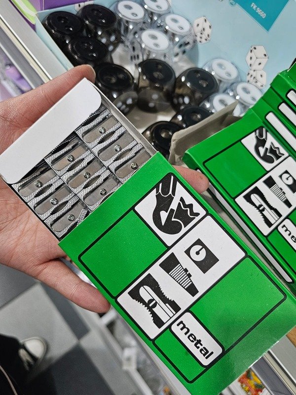 Producto - saca puntas de metal por caja cerrada 24 piezas
