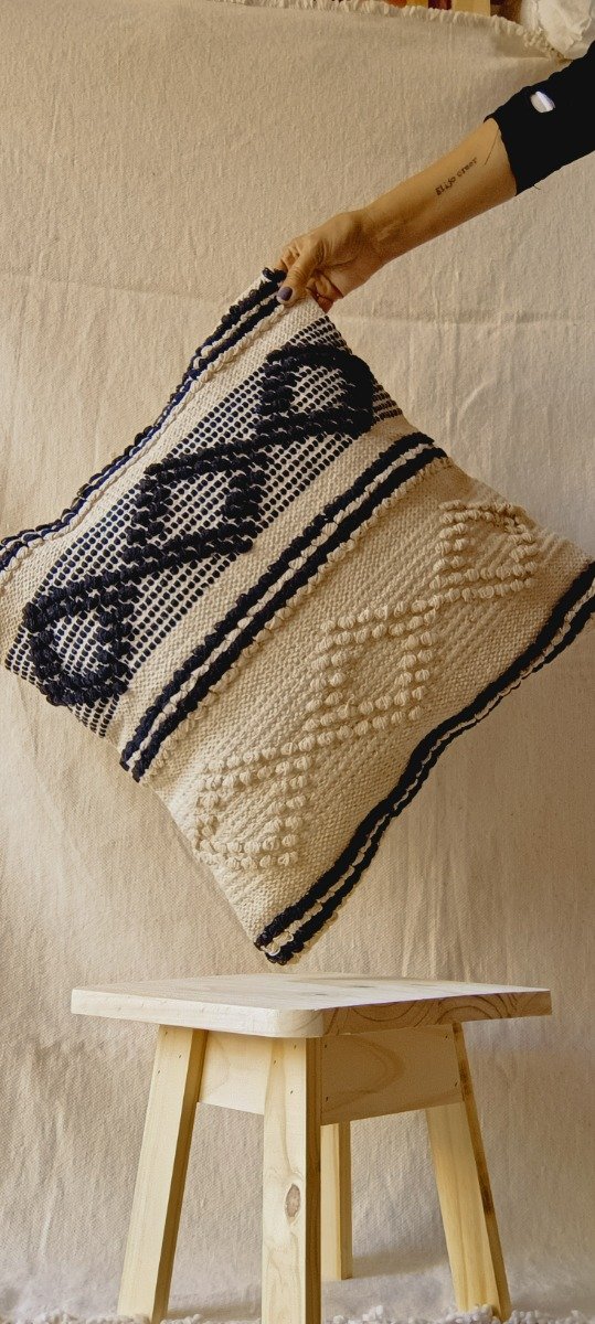 Producto - Almohadón Tejido Grande