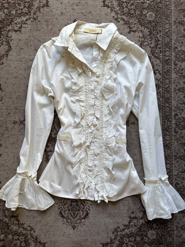 Producto - Ruffle Shirt