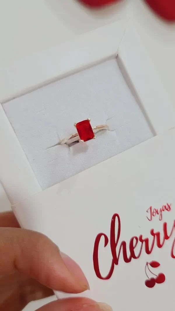 Producto - Anillo rojo cuadrado PL