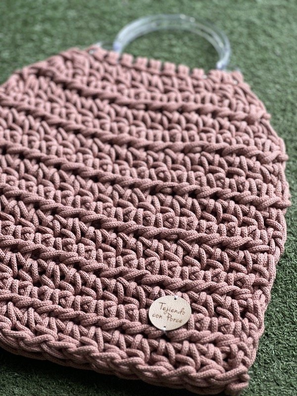 Producto - Bolsito con asas acrílica color nude