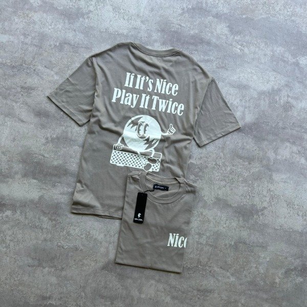 Producto - REMERA OVERSIZE - NICE