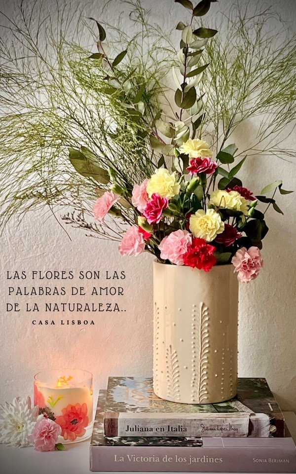 Producto - Contenedor cilíndrico c relieve al tono