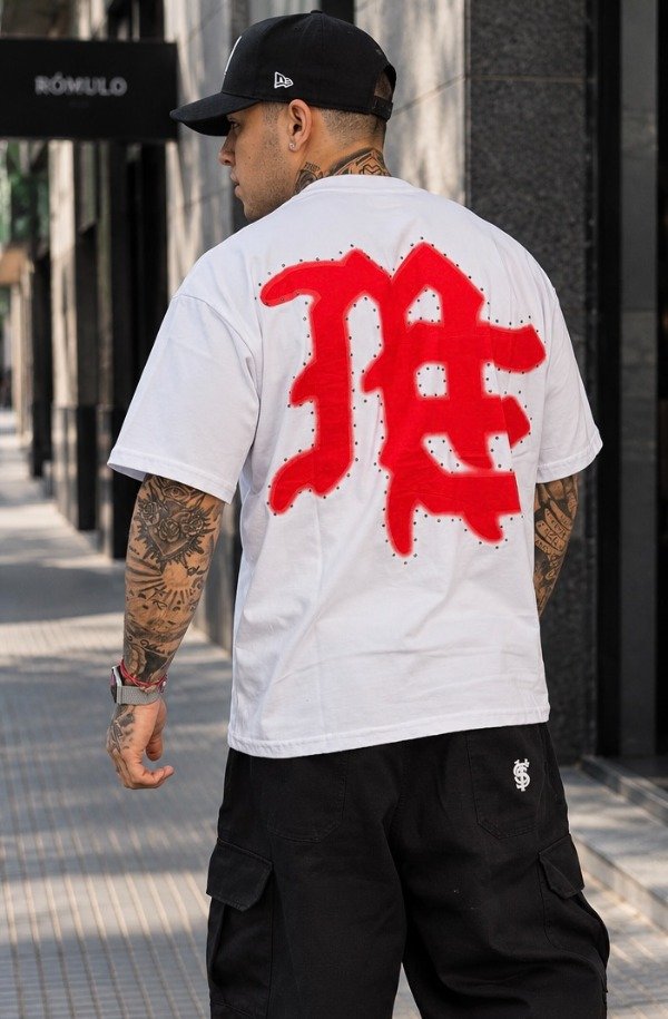 Producto - Remera Mixed Emotion Never Blanca - 1