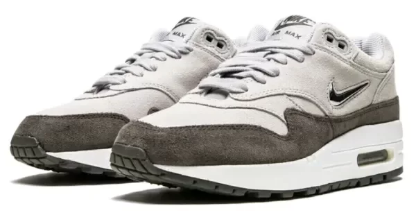 Producto - Air Max 1 Jewel Wolf Grey