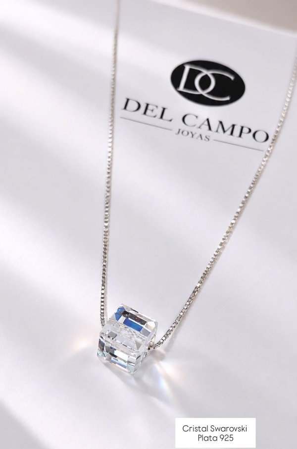 Producto - Collar cubo de cristal Swarovski