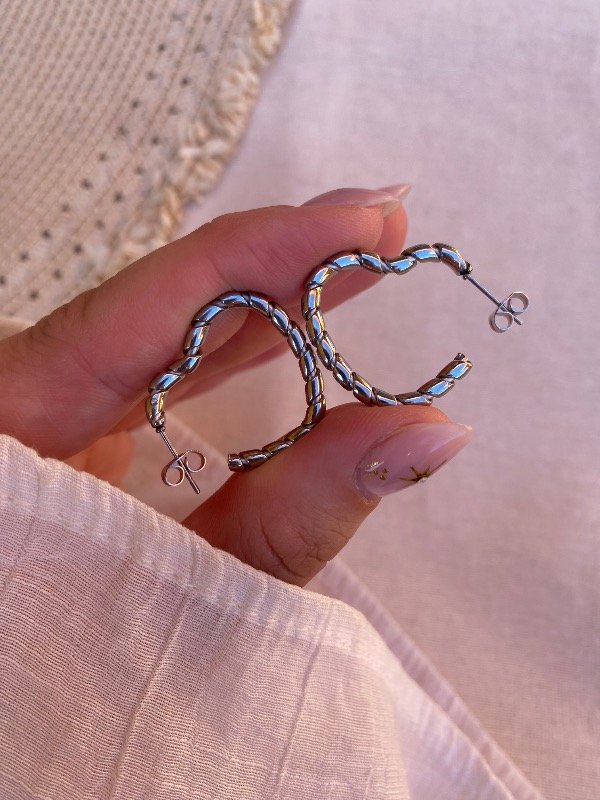 Producto - Argollas Corazón torzadas chicas A.Q