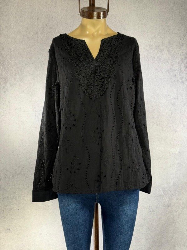 Producto - CAMISOLA IMPORTADA NEGRA BRODERIE