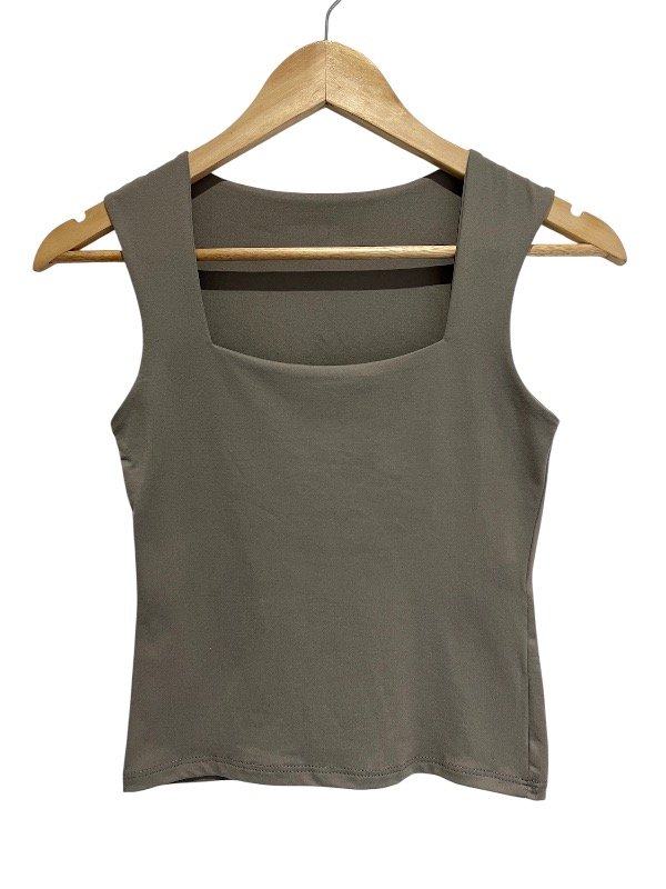 Producto - MUSCULOSA ESC CUADRADO