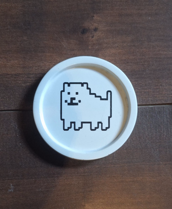 Producto - Posavasos Redondo Deltarune Annoying Dog