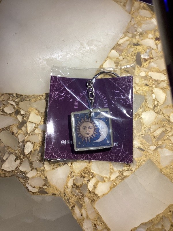 Producto - Llavero Sol y Luna (Brilla)