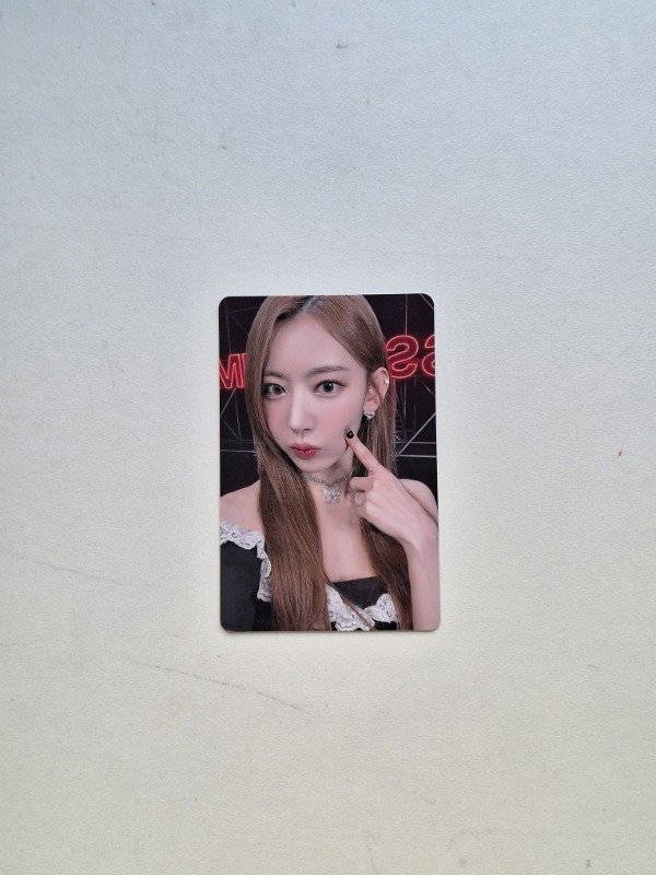 Producto - Sakura Lesserafim "Fearless" Japan Lucky Draw