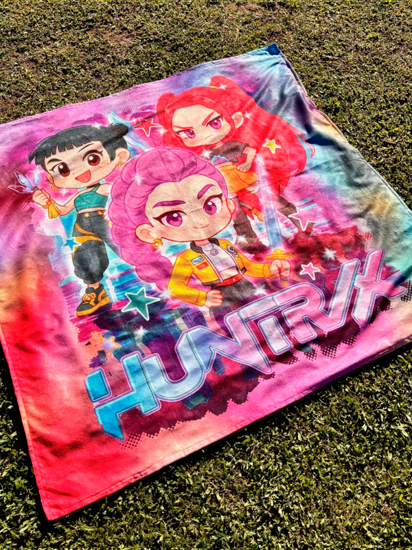 Producto - MAXI Toallon microtoalla 1.50 X 1.50 - KPOP DEMON HUNTERS