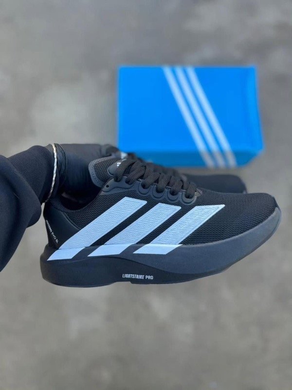 Producto - Adidas Adizero - negro