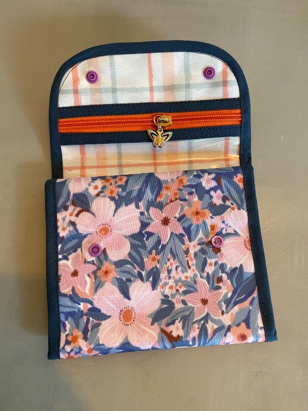 Producto - Neceser desplegable flores fdo azul - 2