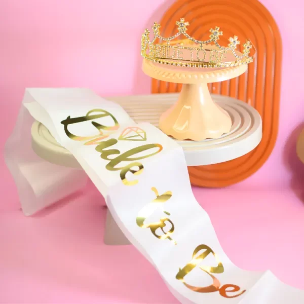 Producto - Corona con strass y banda "Bride to be" Dorado