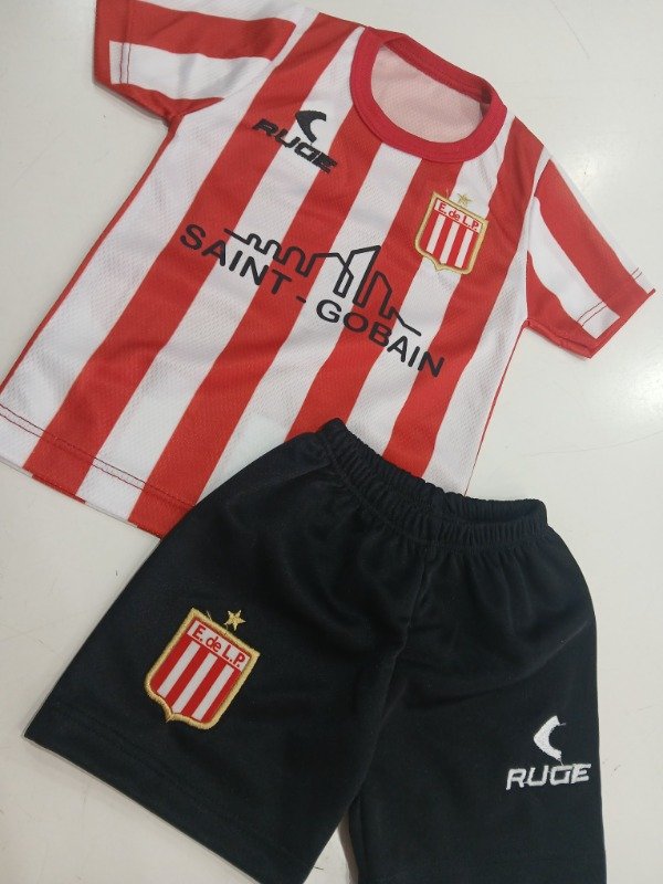 Producto - Conjunto de bebe deportivo
