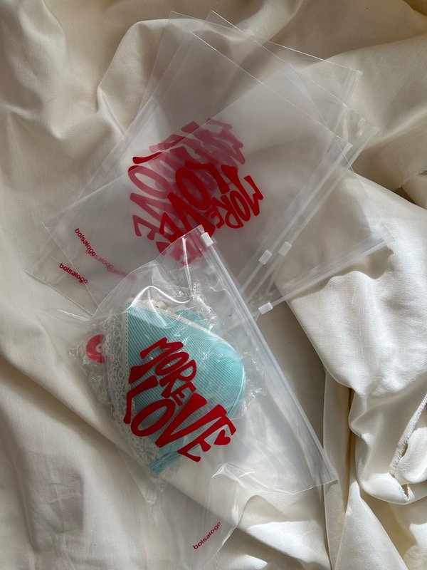 Producto - 1 More Love Bag