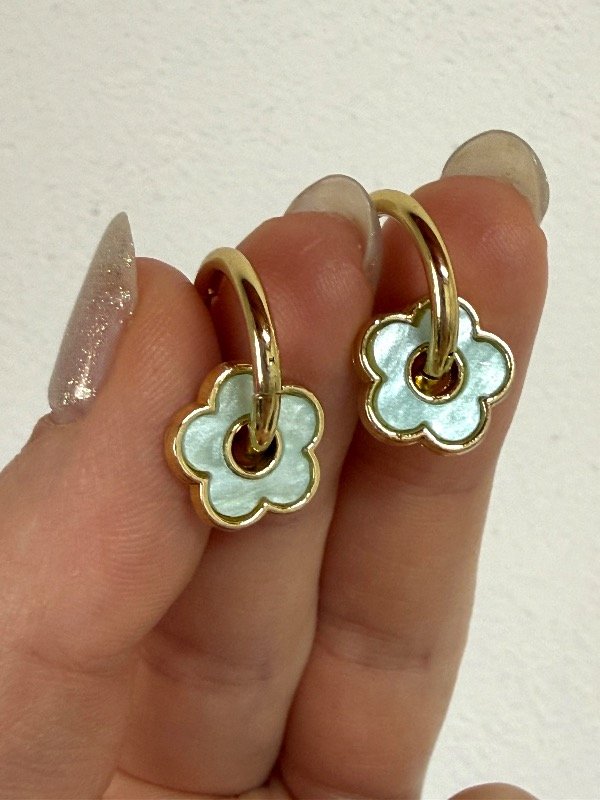 Producto - AD420 Aros clip flor celeste acero dorado