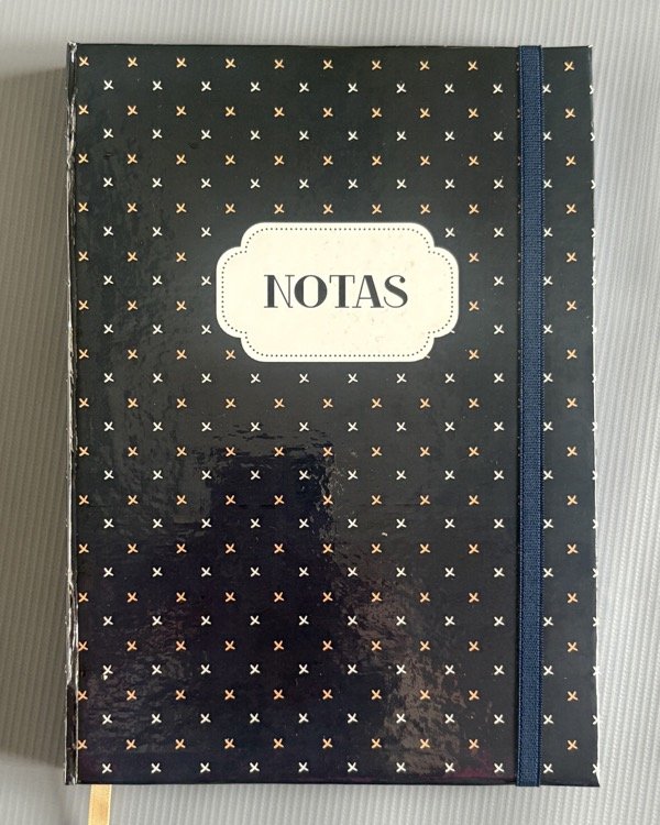 Producto - Cuaderno "Cruces" A5 tapa dura