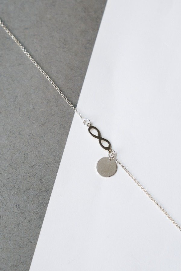 Producto - Pulsera infinito con accesorio