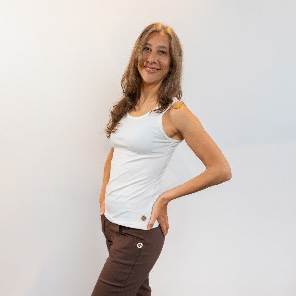 Producto - MUSCULOSA MANZANILLA BEIGE