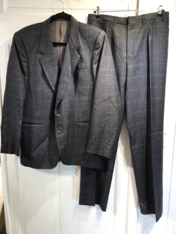 Producto - Traje PHILIPPE PASCAL cuadrille gris y azul Talle 50- PRECIO: 86x