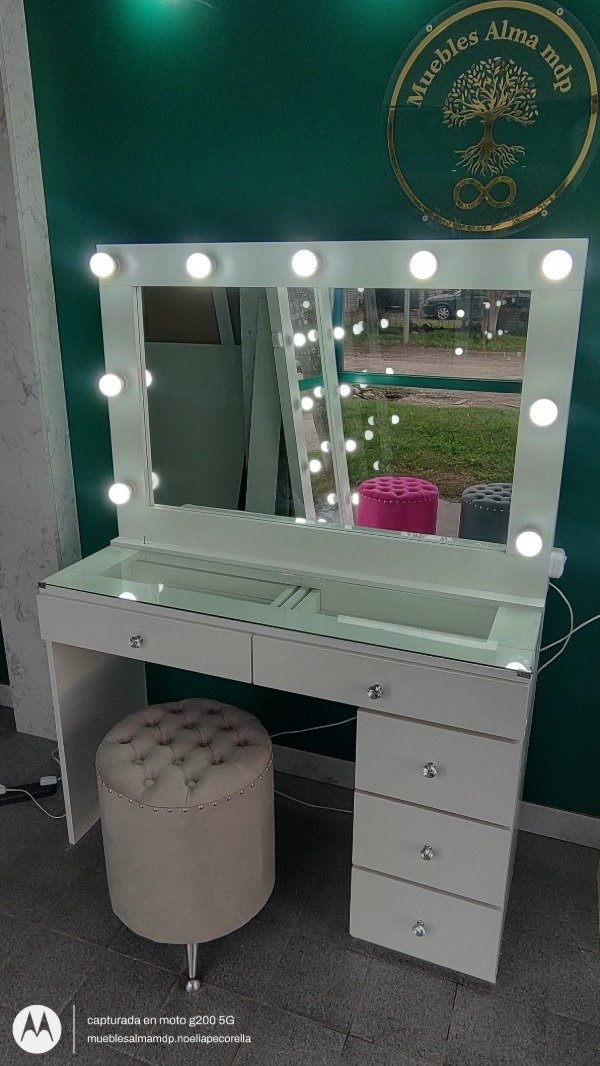 Producto - HOLLY MIS XV