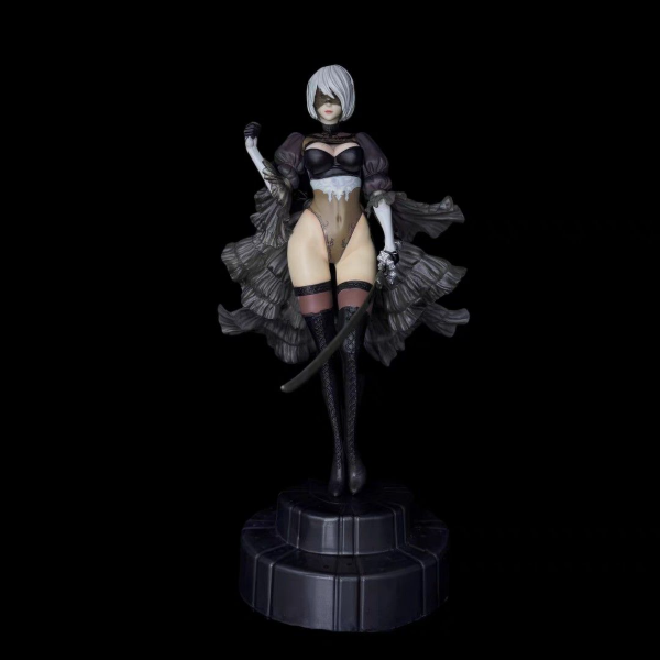 Producto - Diorama 2B c/ cabeza extra - Nier Automata (32cm)